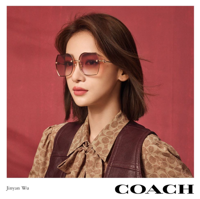 Coach品牌代言人吴谨言精彩演绎秋季系列太阳眼镜