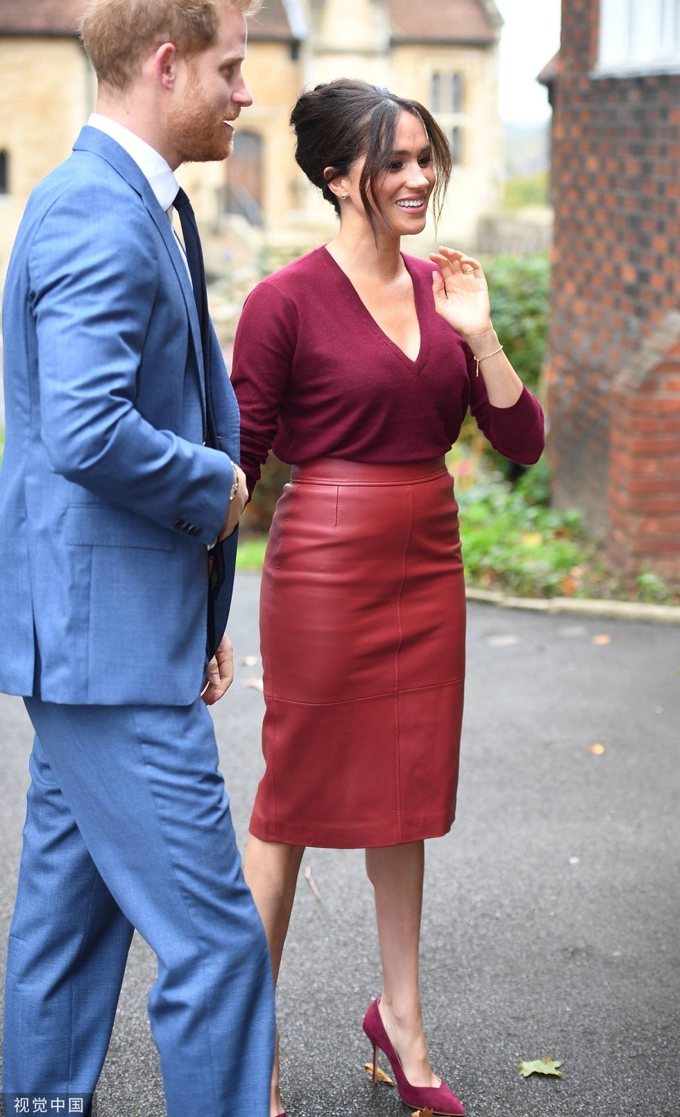 Clothing, Dress, Standing, Formal wear, Cocktail dress, Suit, Fashion, Electric blue, Gesture, 