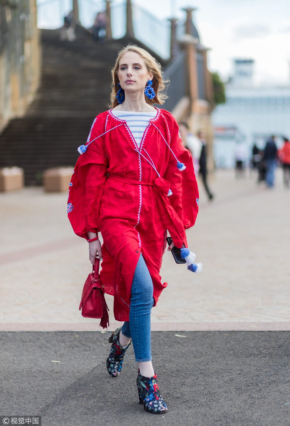 Street fashion, Clothing, Red, Fashion, Footwear, Pink, Shoulder, Outerwear, Lip, Fashion model, 