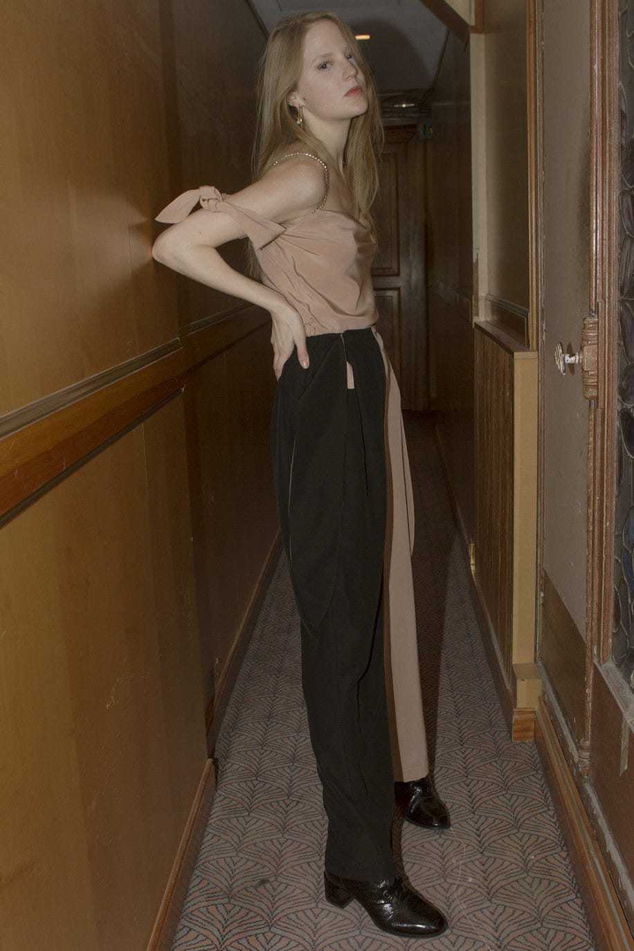 Clothing, Blond, Waist, Standing, Beauty, Fashion, Leg, Shoulder, Long hair, Joint, 