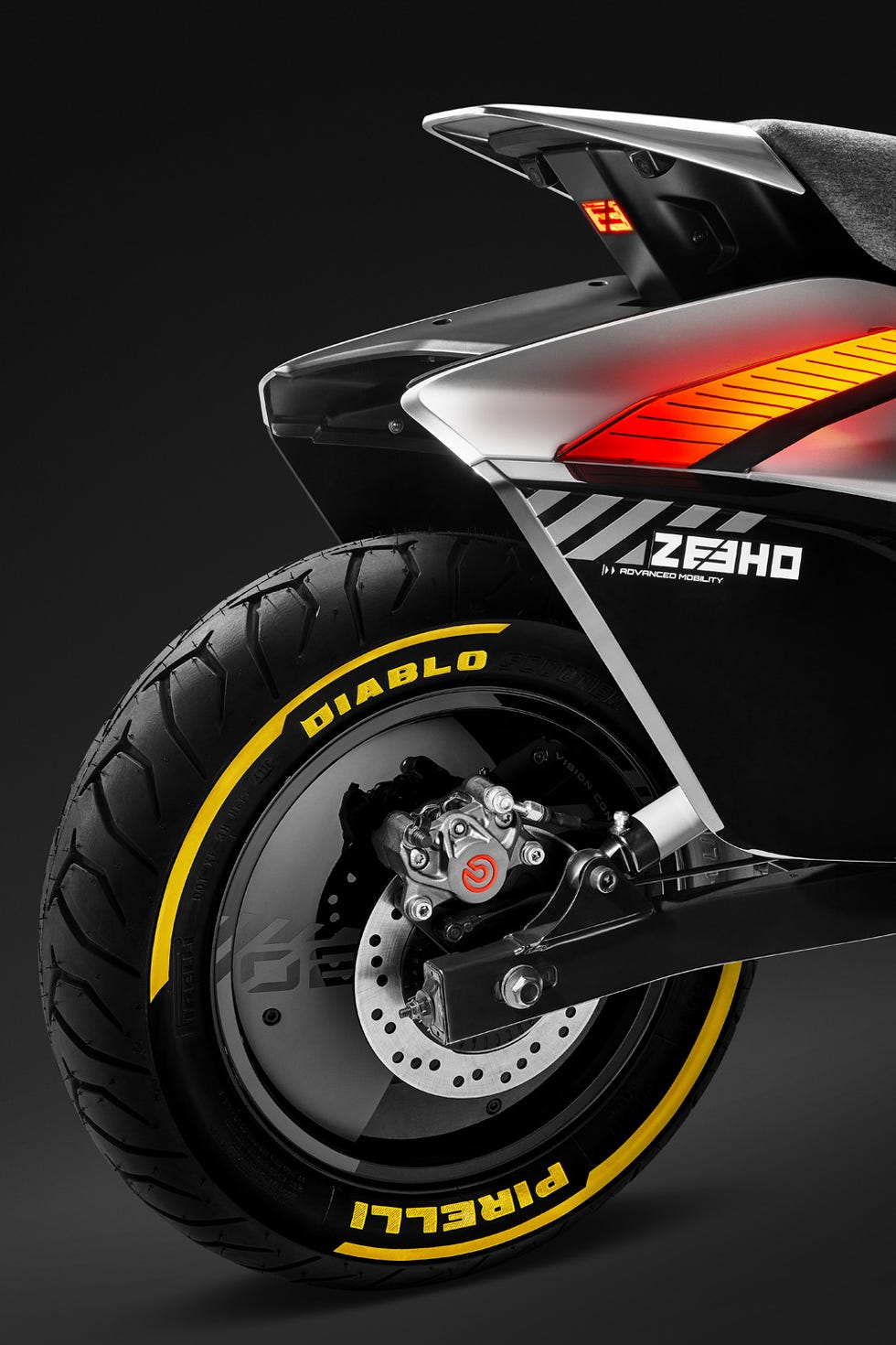 电摩潮牌zeeho