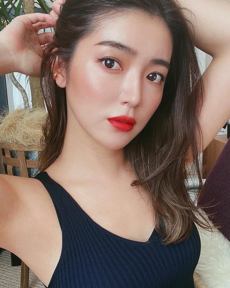 大口智惠美复古妆容