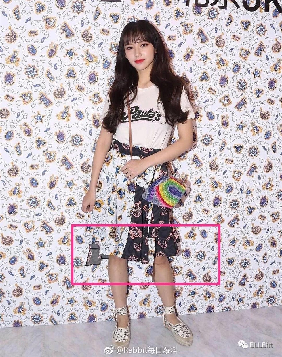 Clothing, Shoulder, Fashion, Dress, Waist, Joint, Footwear, Neck, Pattern, Street fashion, 