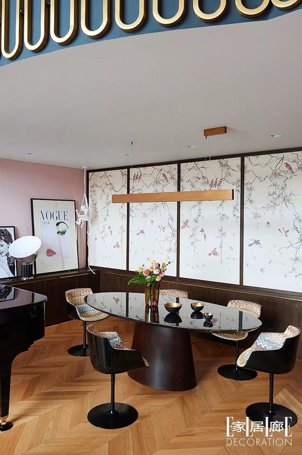 Floor, Interior design, Flooring, Room, Furniture, Table, Wood flooring, Laminate flooring, Hardwood, Interior design, 