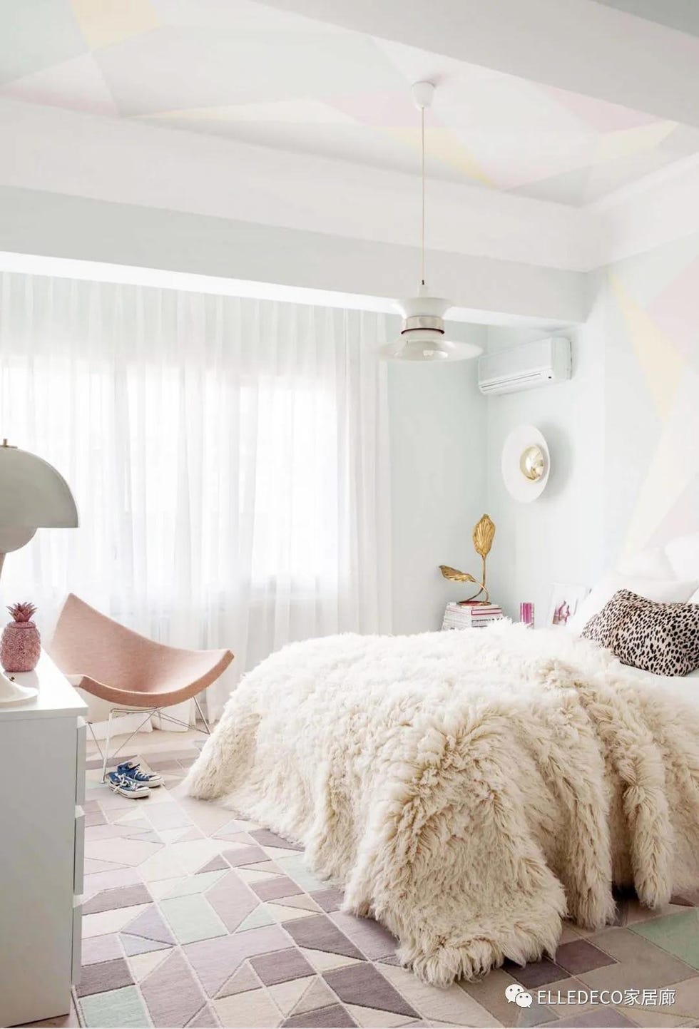 Bedroom, Bed, Room, White, Furniture, Bed frame, Bed sheet, Interior design, Pink, Property, 