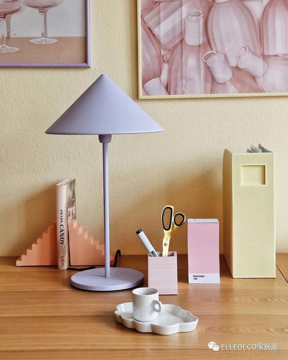 Lampshade, Lighting accessory, Lamp, Table, Room, Interior design, Wall, Furniture, Material property, Wallpaper, 