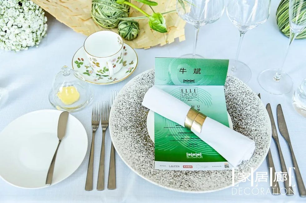 午宴餐具为wedgwood野草莓系列 午宴餐具为wedgwood野草莓系列
