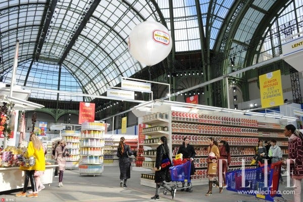 Building, Shopping mall, Retail, Transport, Supermarket, Marketplace, Market, Shopping, Outlet store, Convenience store, 