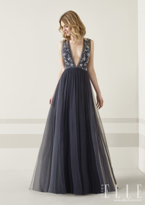 Clothing, Gown, Dress, Bridal party dress, Fashion model, Formal wear, A-line, Day dress, Shoulder, Fashion, 
