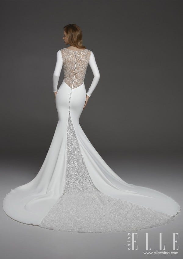 Gown, Wedding dress, Dress, Clothing, Fashion model, Shoulder, Bridal party dress, Bridal clothing, Bride, Bridal accessory, 