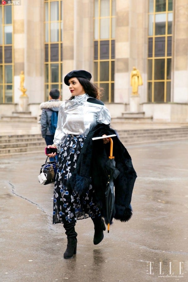 Street fashion, Clothing, Fashion, Snapshot, Outerwear, Footwear, Photography, Headgear, Tights, Leg, 