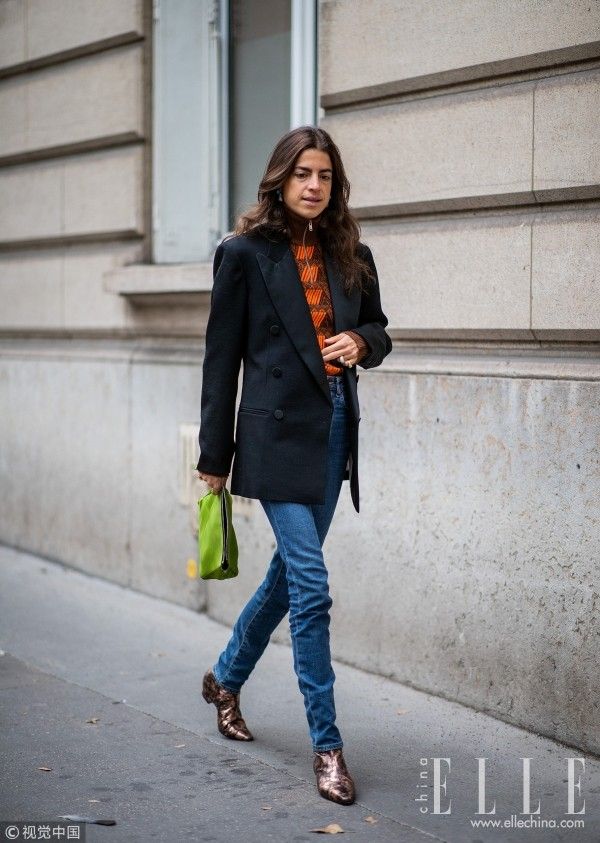 Clothing, Street fashion, Photograph, Jeans, Fashion, Snapshot, Outerwear, Jacket, Footwear, Electric blue, 