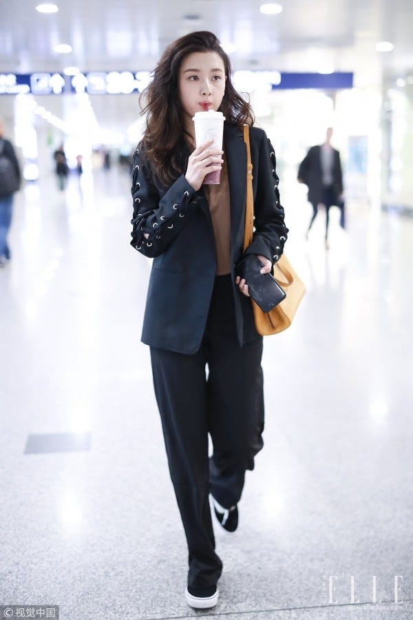 Clothing, Photograph, Black, Street fashion, Shoulder, Snapshot, Fashion, Beauty, Fashion model, Outerwear, 