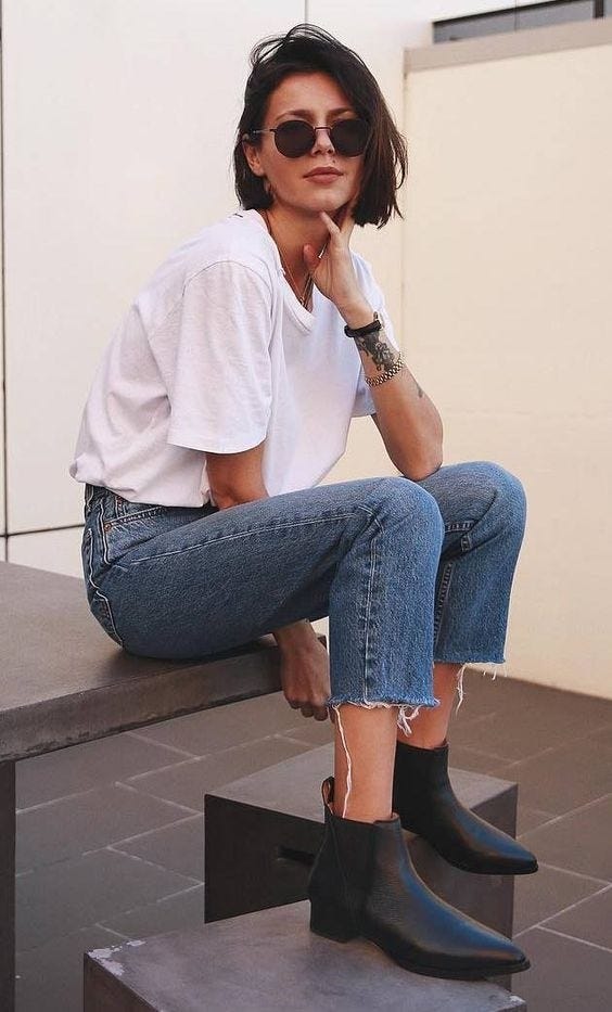 Jeans, Denim, Clothing, Sitting, Footwear, Eyewear, Knee, Leg, Shoulder, Fashion, 